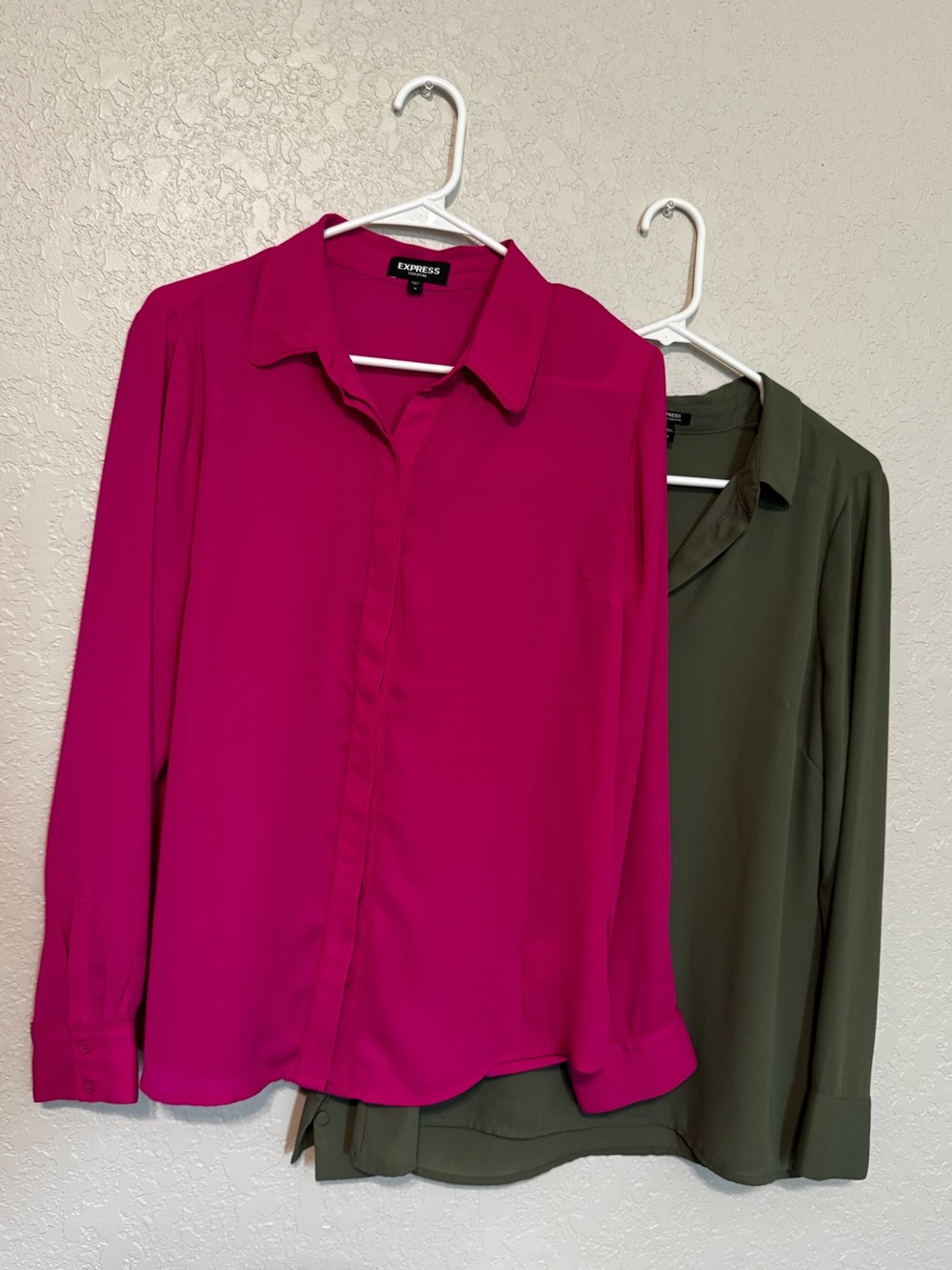 Set 2 Express Portofino Shirts, Size M